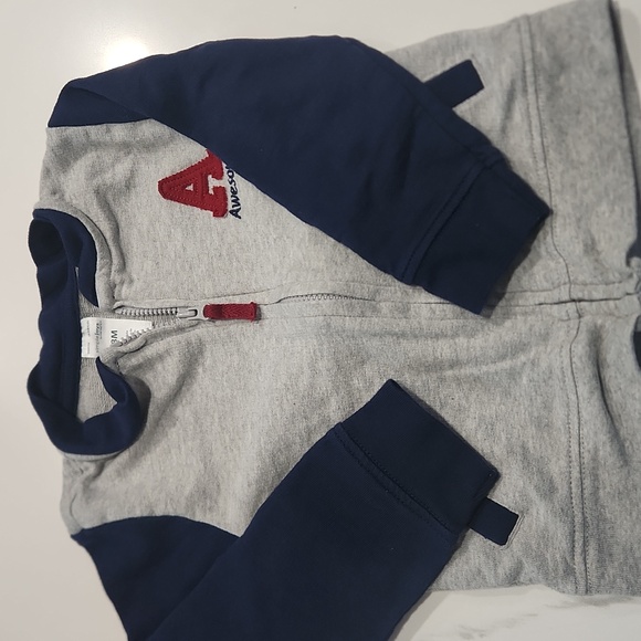 Sweat Shirt Bundle 18m - Picture 4 of 5